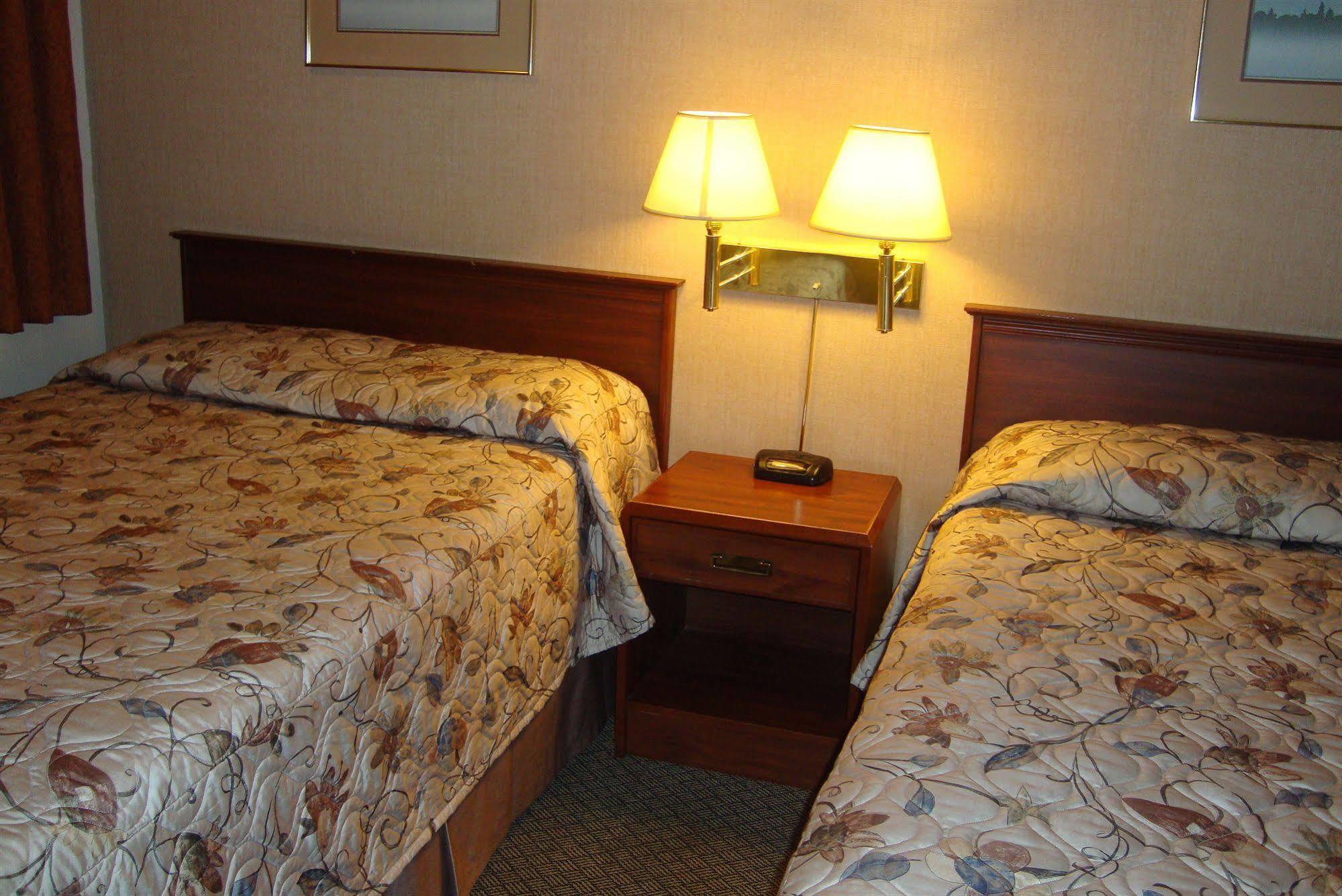 Royal Napanee Inn 나파니 외부 사진