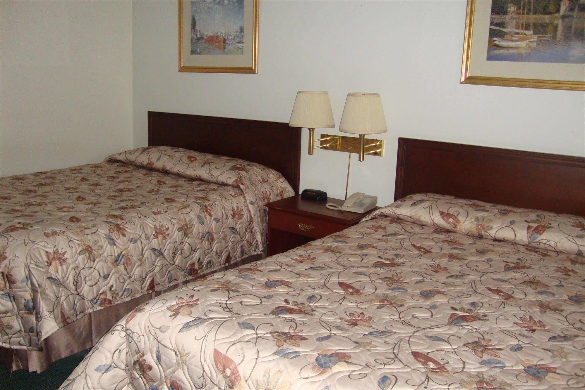 Royal Napanee Inn 나파니 외부 사진