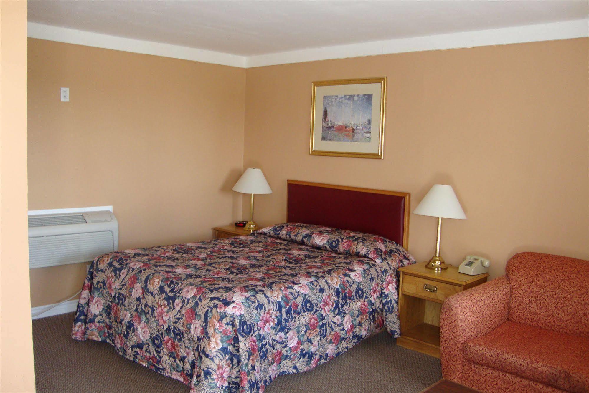 Royal Napanee Inn 나파니 외부 사진